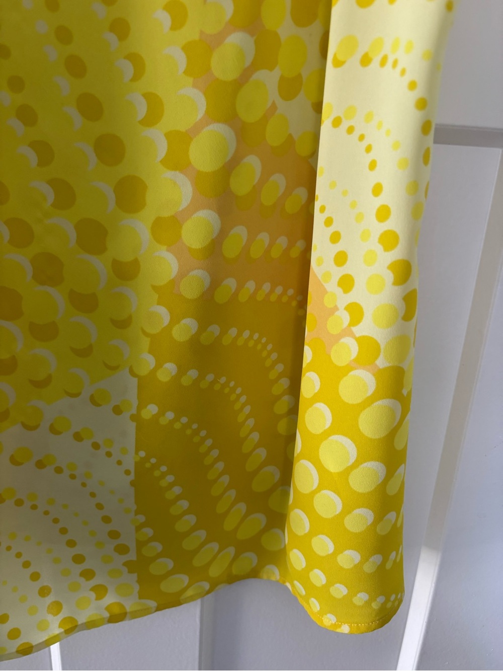 CAbi Yellow Swirl Print Silk Camisole sunbeam 6312 new - Picture 3 of 8